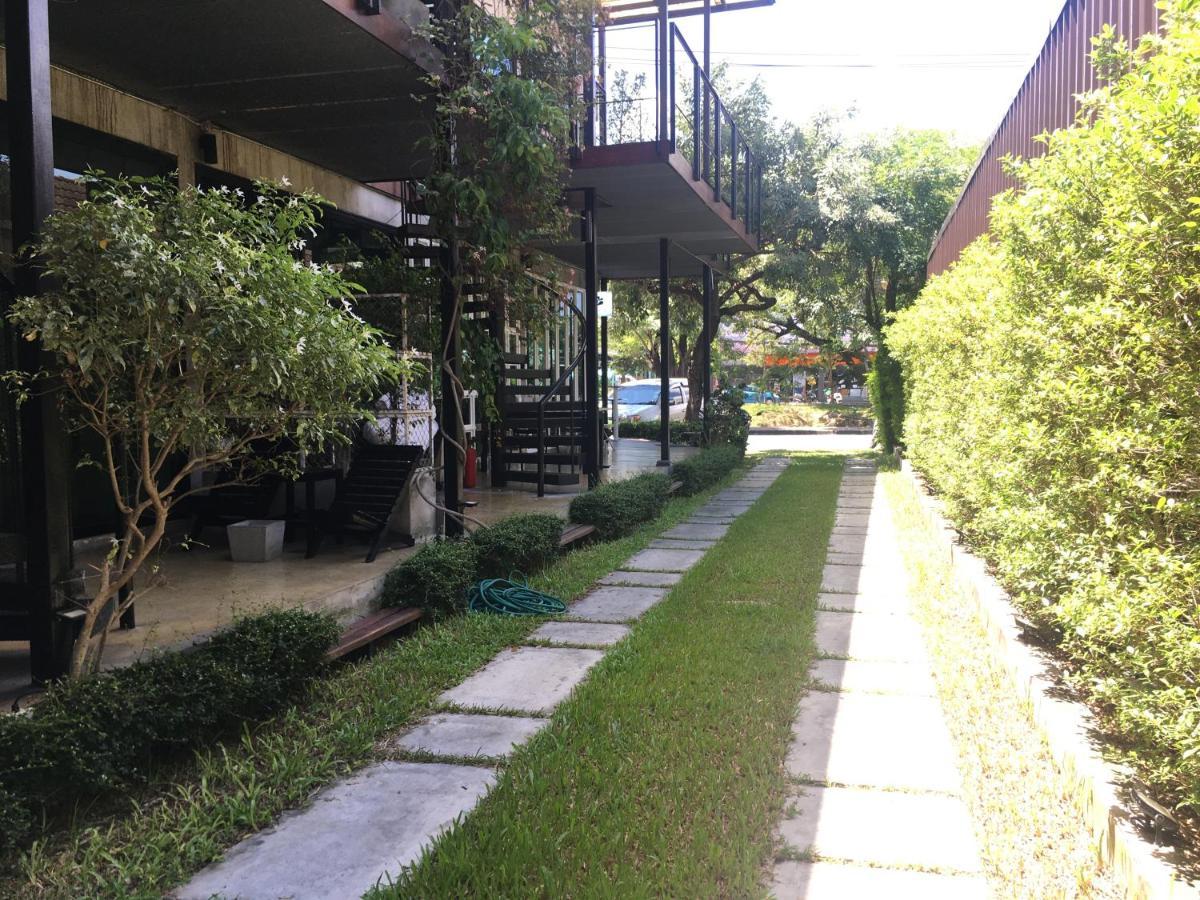 Bed Stop Hotel Chiangmai — Photos 1